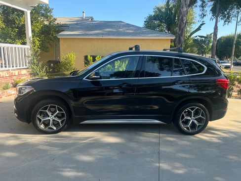 Used 2018 BMW X1 sDrive28i image 2