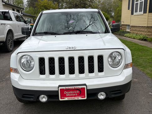 Used 2017 Jeep Patriot Sport w/ Power Value Group AWD/4WD image 1