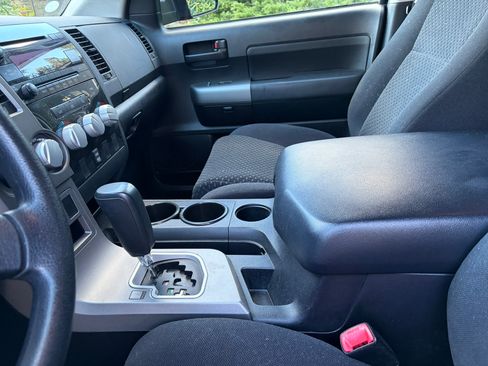 Used 2010 Toyota Tundra 4x4 Double Cab image 11