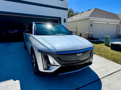 Used 2024 Cadillac Lyriq Tech image 9