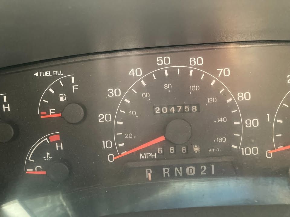 Used 2001 Ford F250 2WD Regular Cab Super Duty image 6