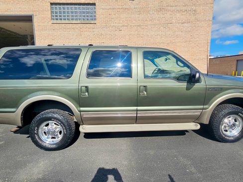 Used 2000 Ford Excursion Limited image 2