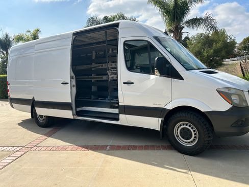 Used 2014 Mercedes-Benz Sprinter 2500 image 8