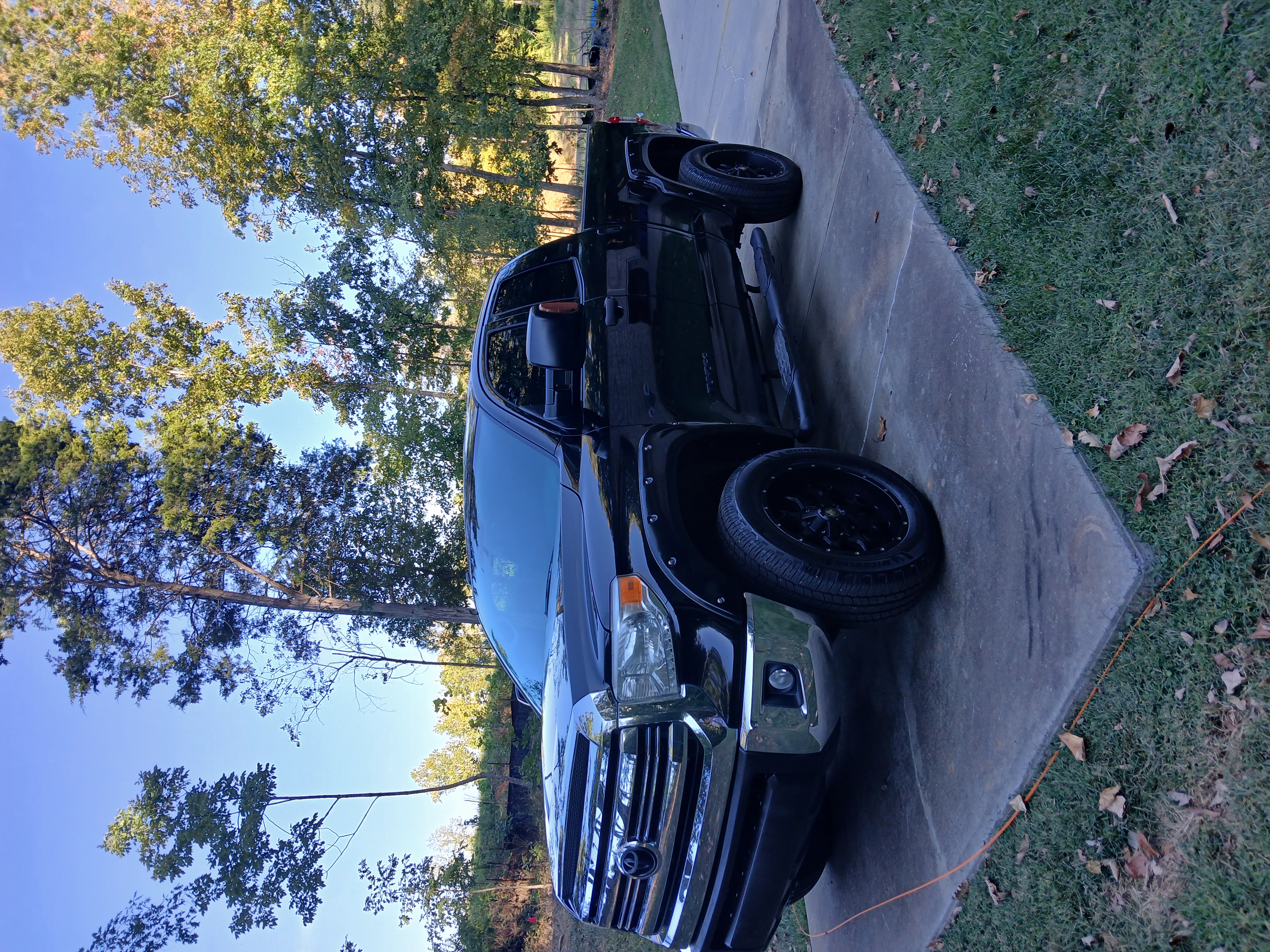 Used 2017 Toyota Tundra SR5 w/ SR5 Upgrade Package RWD image 17