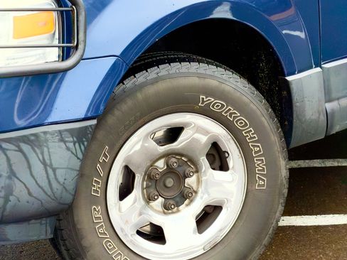 Used 2011 Ford Expedition XL image 20