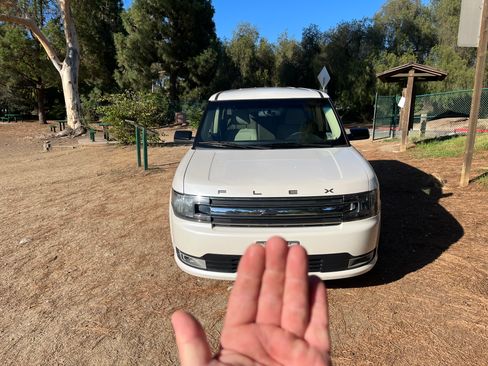 Used 2014 Ford Flex SEL image 4