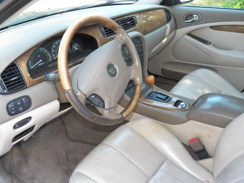 Used 2003 Jaguar S-TYPE 4.2 image 5