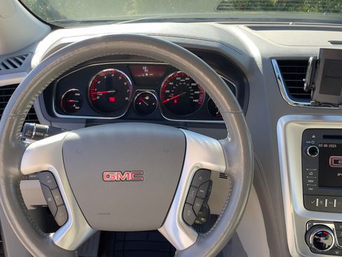 Used 2013 GMC Acadia SLT image 8