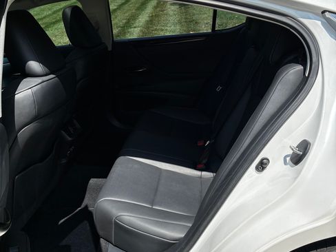 Used 2020 Lexus ES 350 w/ Premium Package FWD image 25