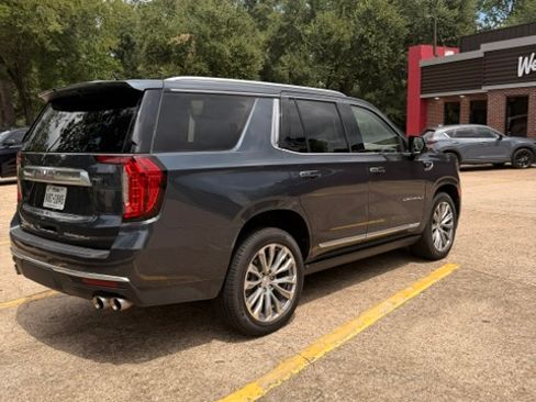 Used 2021 GMC Yukon Denali w/ Denali Premium Package RWD image 15