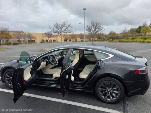 Used 2018 Tesla Model S 100D image 4