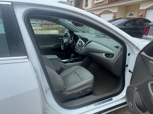 Used 2016 Chevrolet Malibu Premier image 9