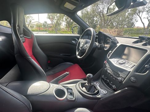 Used 2018 Nissan 370Z NISMO image 10