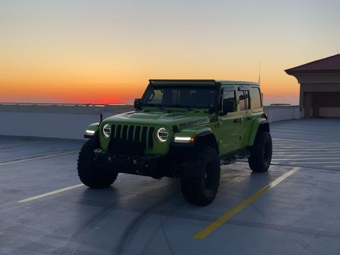 Used 2021 Jeep Wrangler Unlimited Rubicon w/ Xtreme Recon 35" Tire Package AWD/4WD image 9
