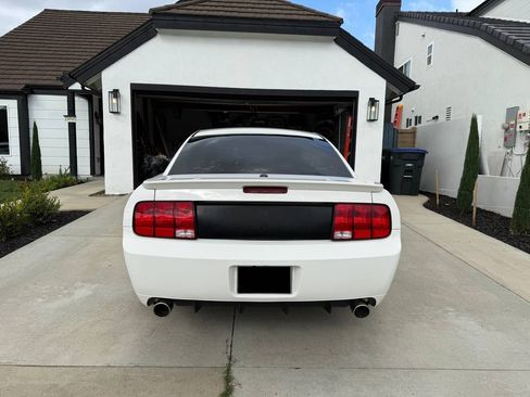 Used 2008 Ford Mustang Premium image 6
