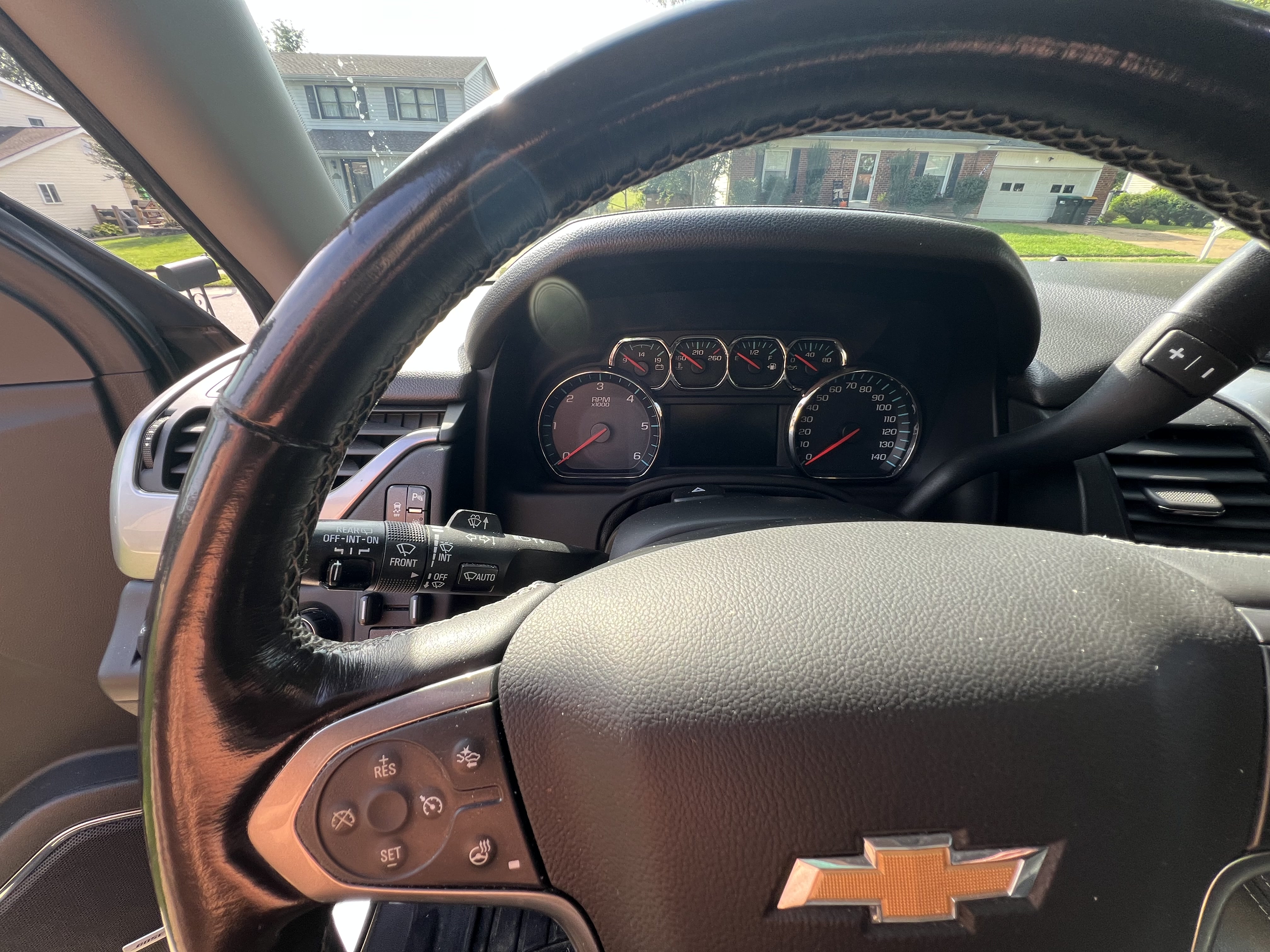 Used 2018 Chevrolet Tahoe LT w/ LT Signature Package AWD/4WD image 13