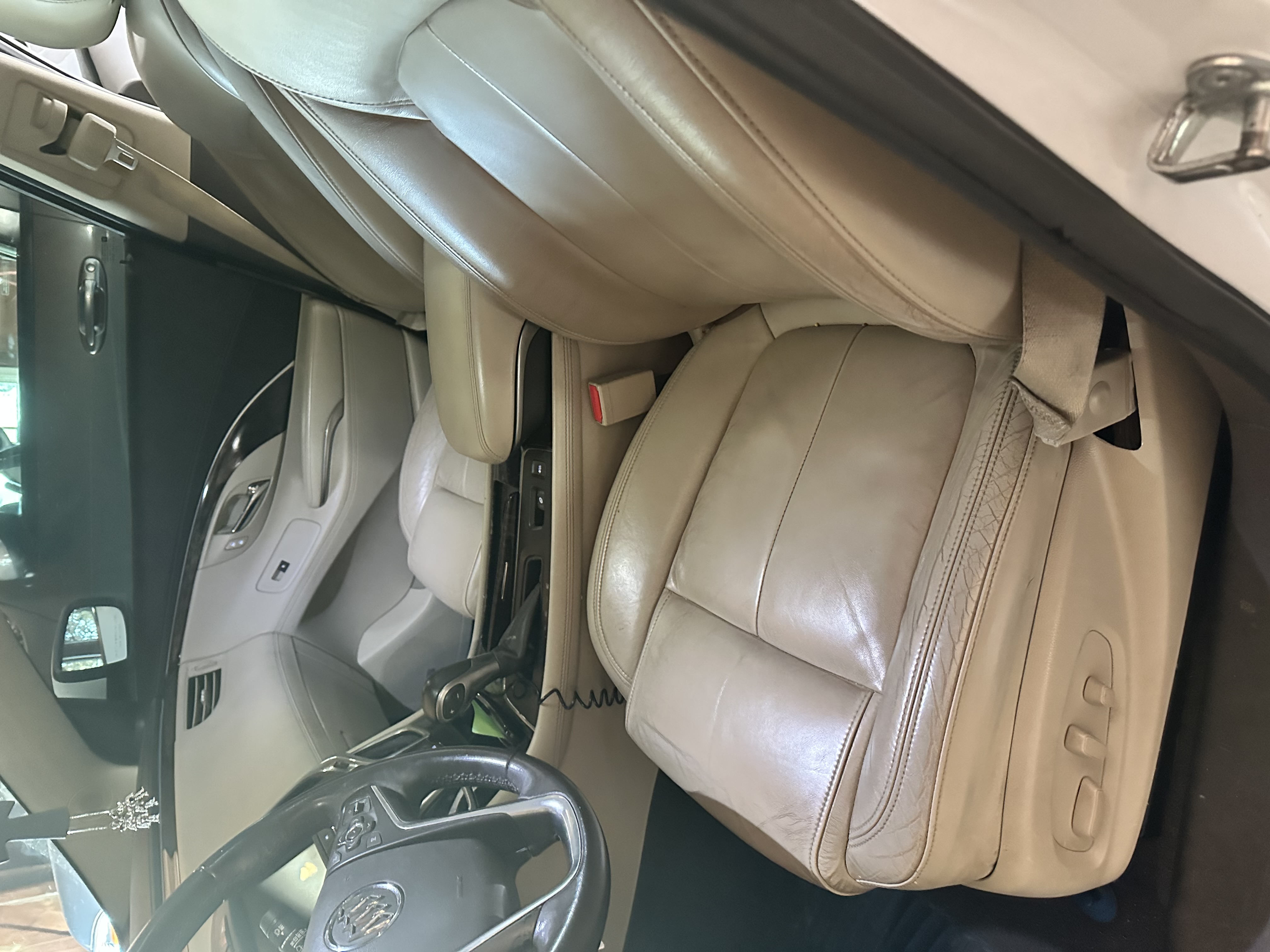 Used 2016 Buick LaCrosse Leather w/ Experience Buick Package FWD image 10