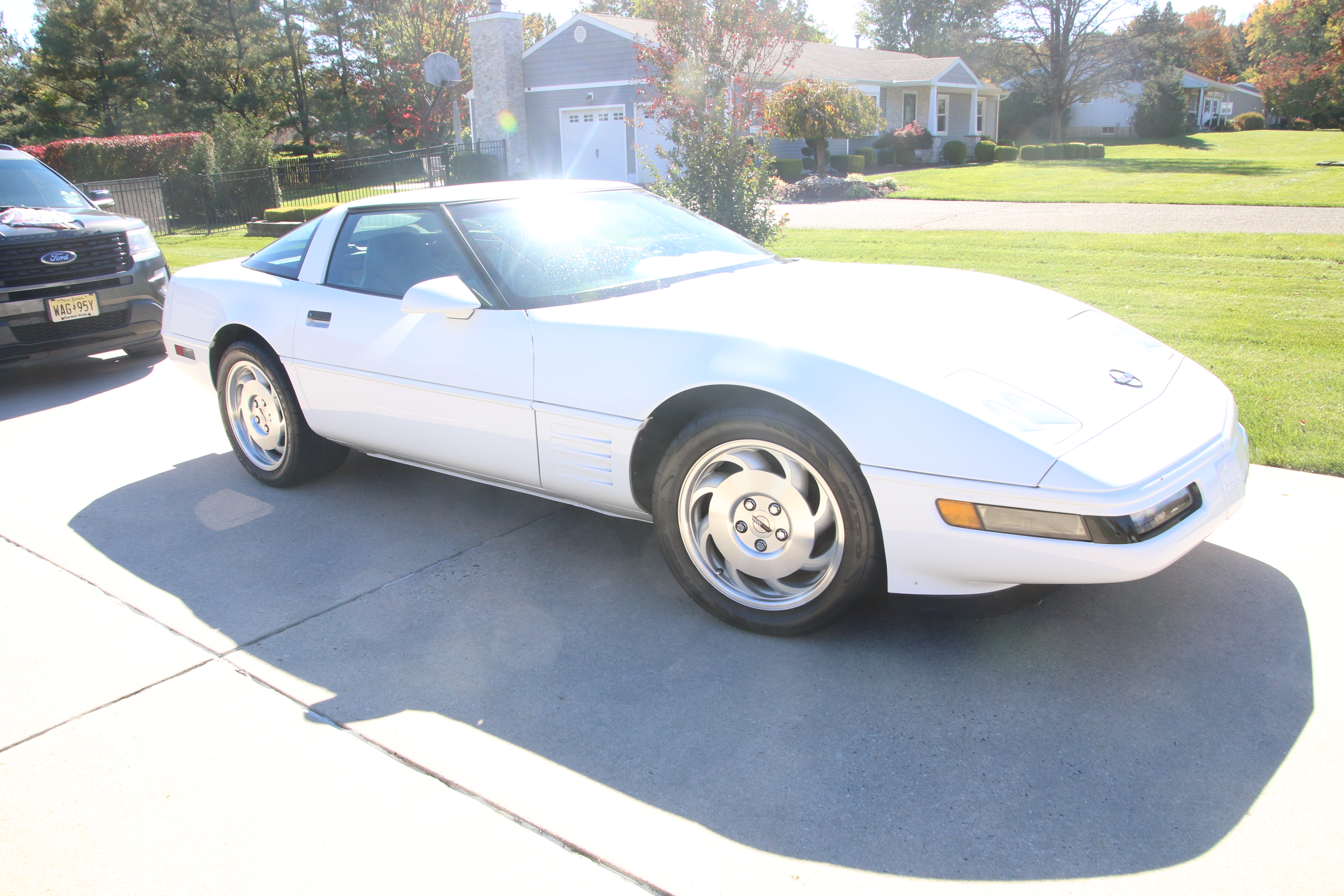 Used 1994 Chevrolet Corvette Coupe RWD image 4