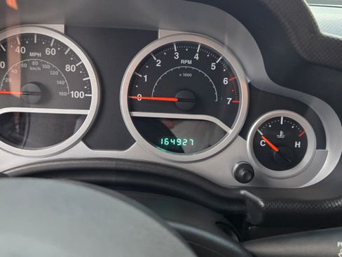 Used 2010 Jeep Wrangler Sport image 9