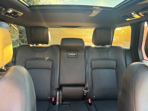 Used 2018 Land Rover Range Rover HSE image 7