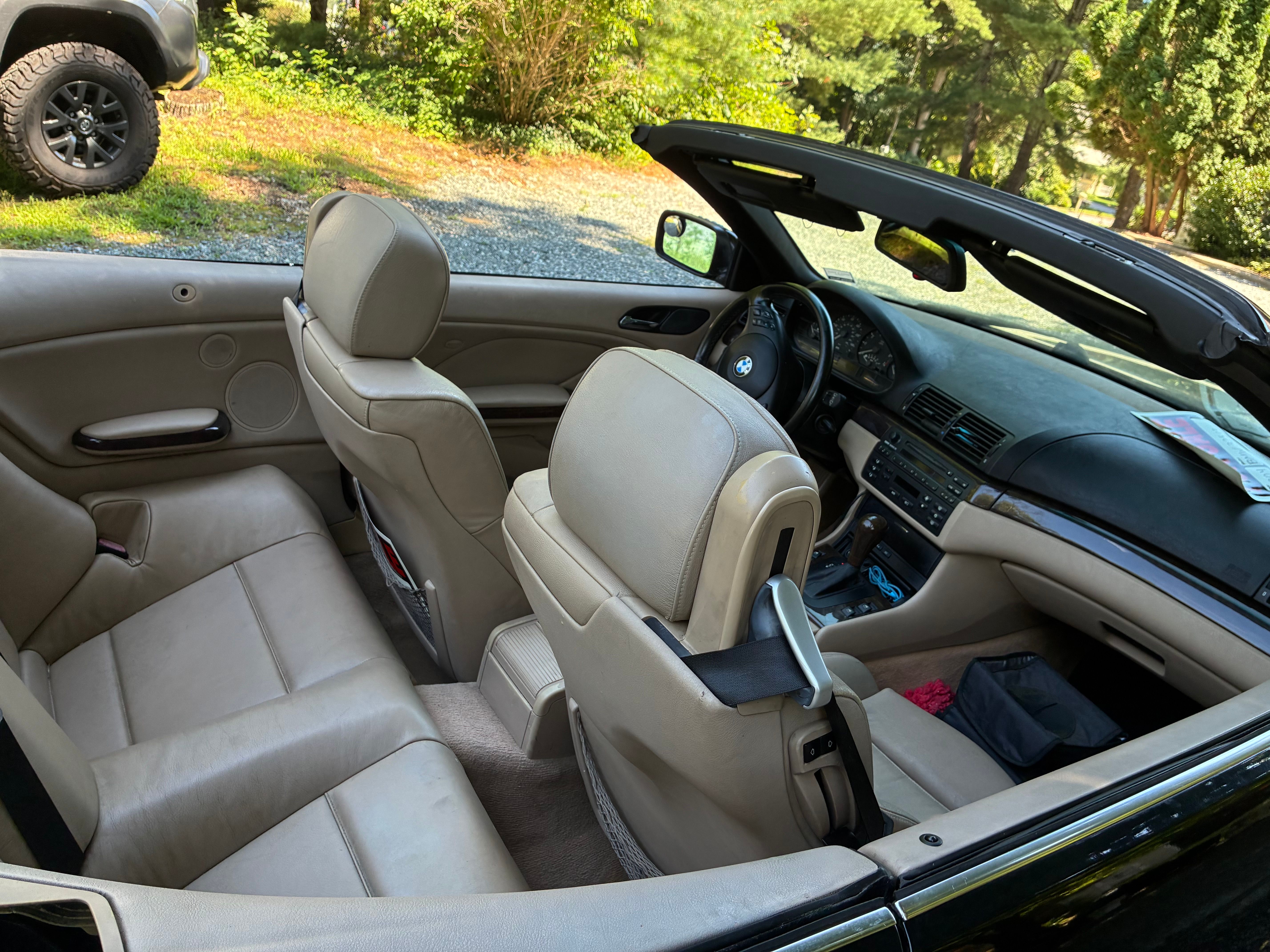 Used 2004 BMW 325Ci Convertible RWD image 4