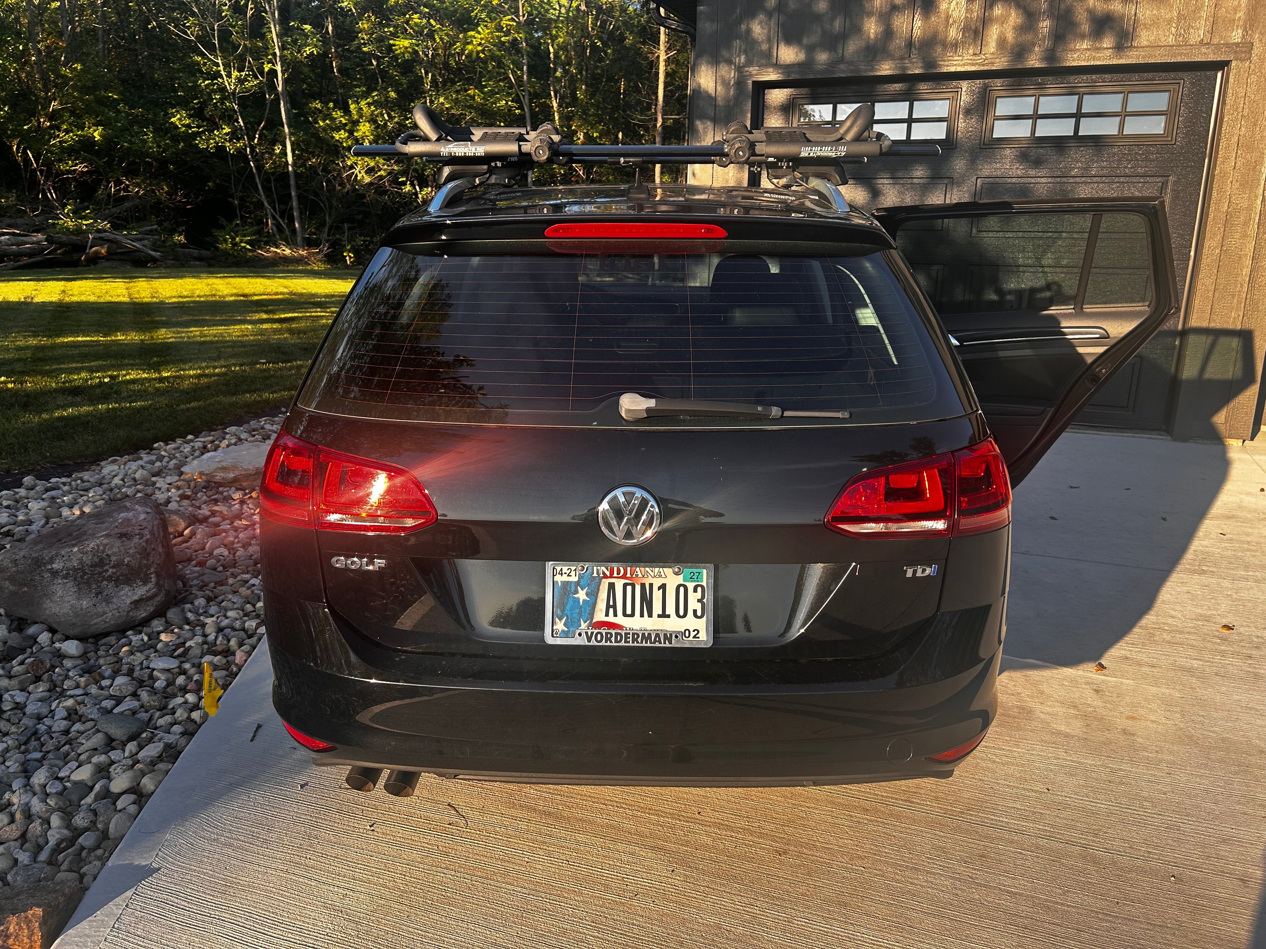 Used 2015 Volkswagen Golf TDI SEL w/ Lighting Package (SEL) FWD image 21
