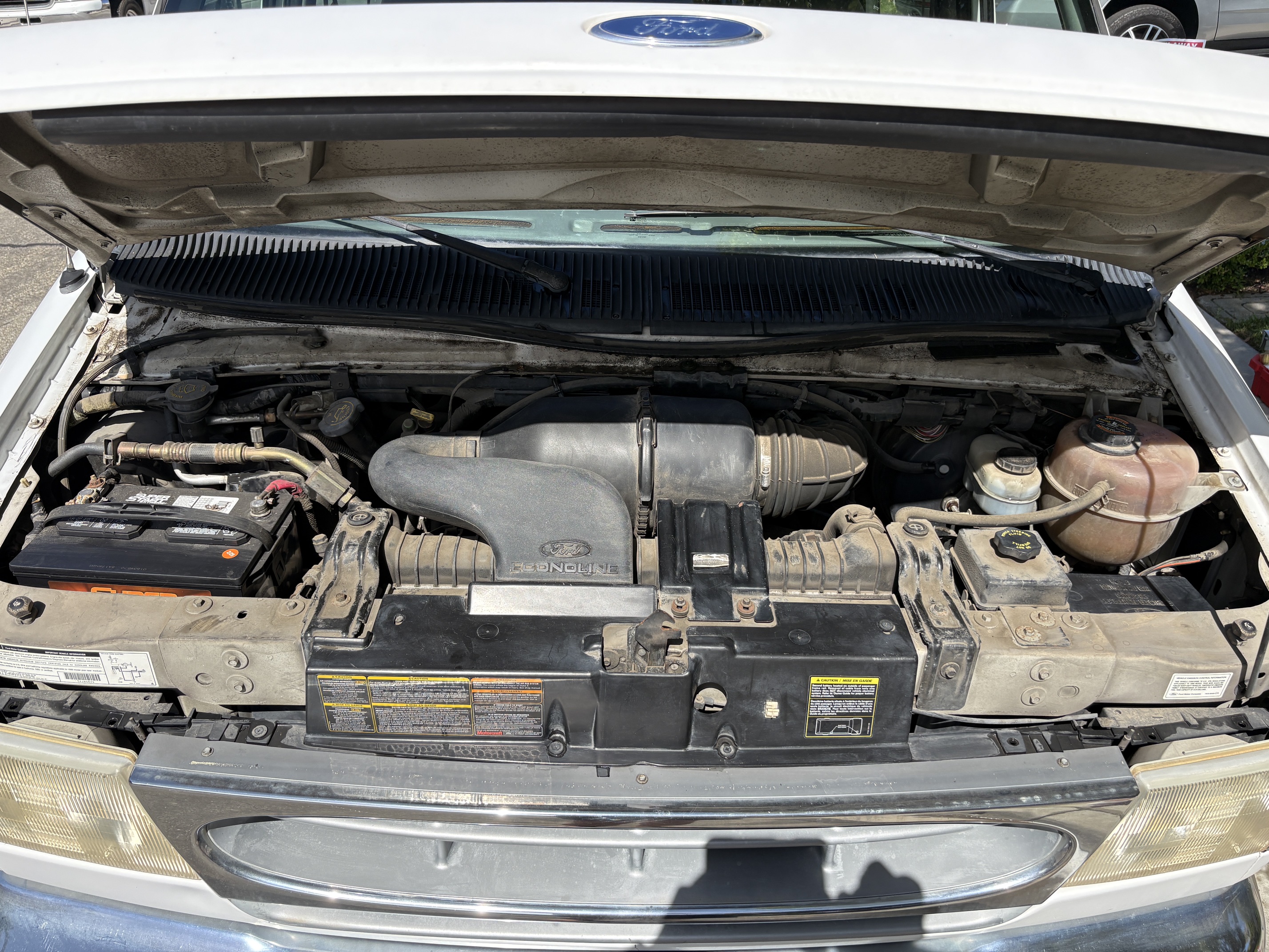 Used 1999 Ford E-350 and Econoline 350 Club Wagon RWD image 6