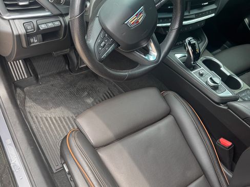 Used 2021 Cadillac CT4 V w/ Technology Package RWD image 11