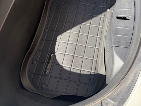 Used 2018 Tesla Model 3 Performance image 11