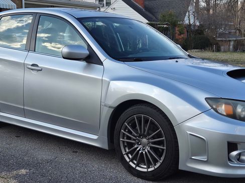 Used 2011 Subaru Impreza WRX Premium image 4