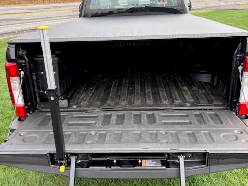 Used 2019 Ford F350 XL w/ Power Equipment Group image 7