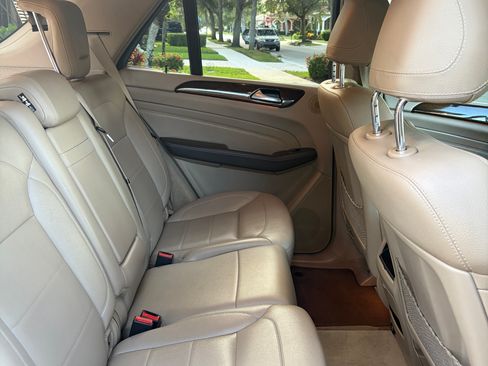 Used 2012 Mercedes-Benz ML 350 4MATIC image 6