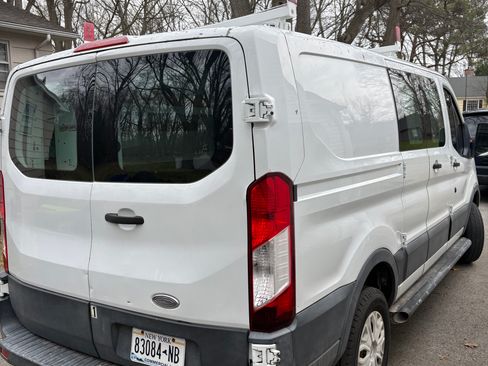 Used 2015 Ford Transit 250 130 Low Roof w/ Exterior Upgrade Package image 5