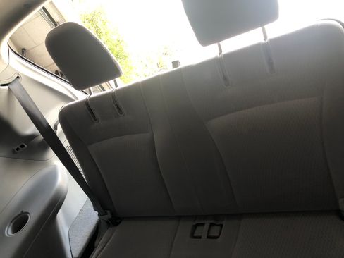 Used 2010 Toyota Highlander 2WD image 20