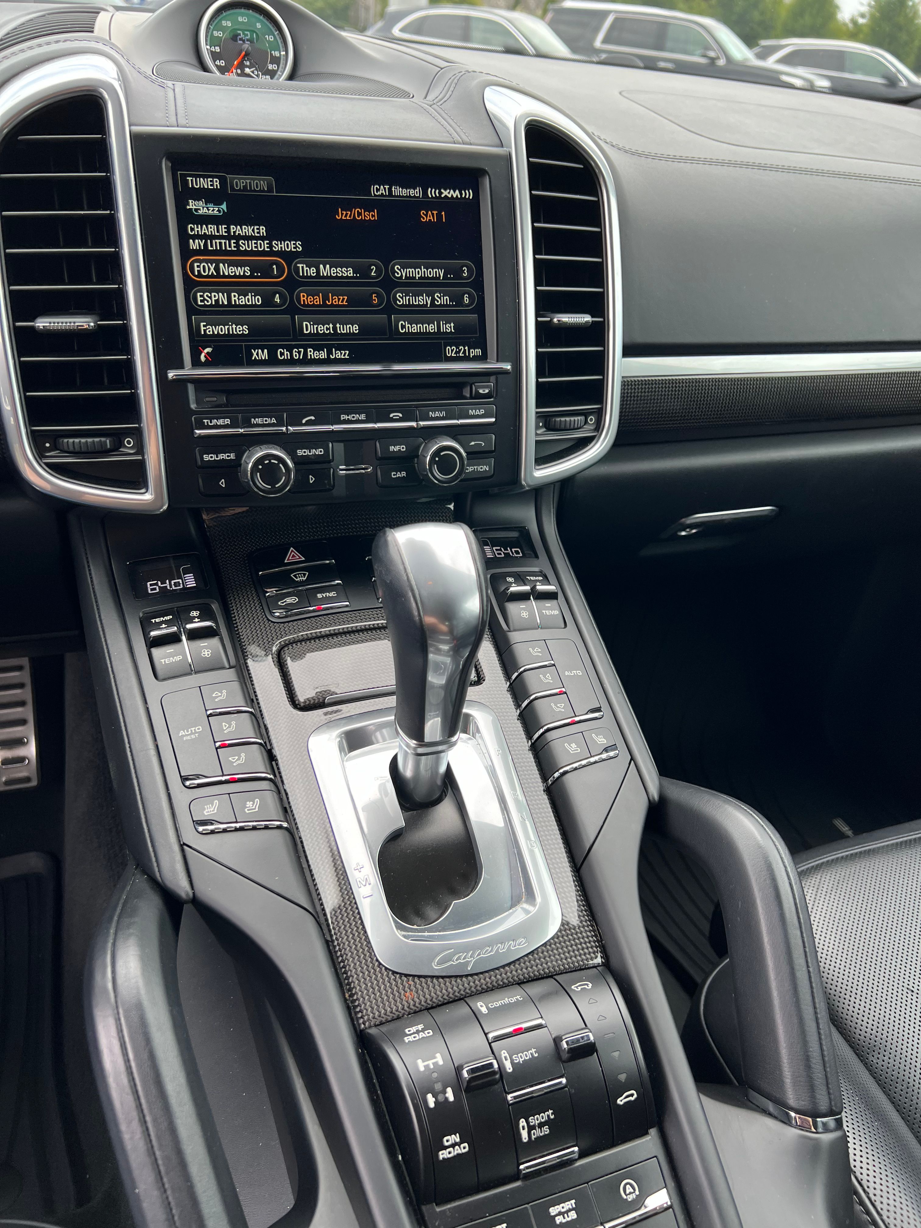 Used 2016 Porsche Cayenne GTS AWD/4WD image 13