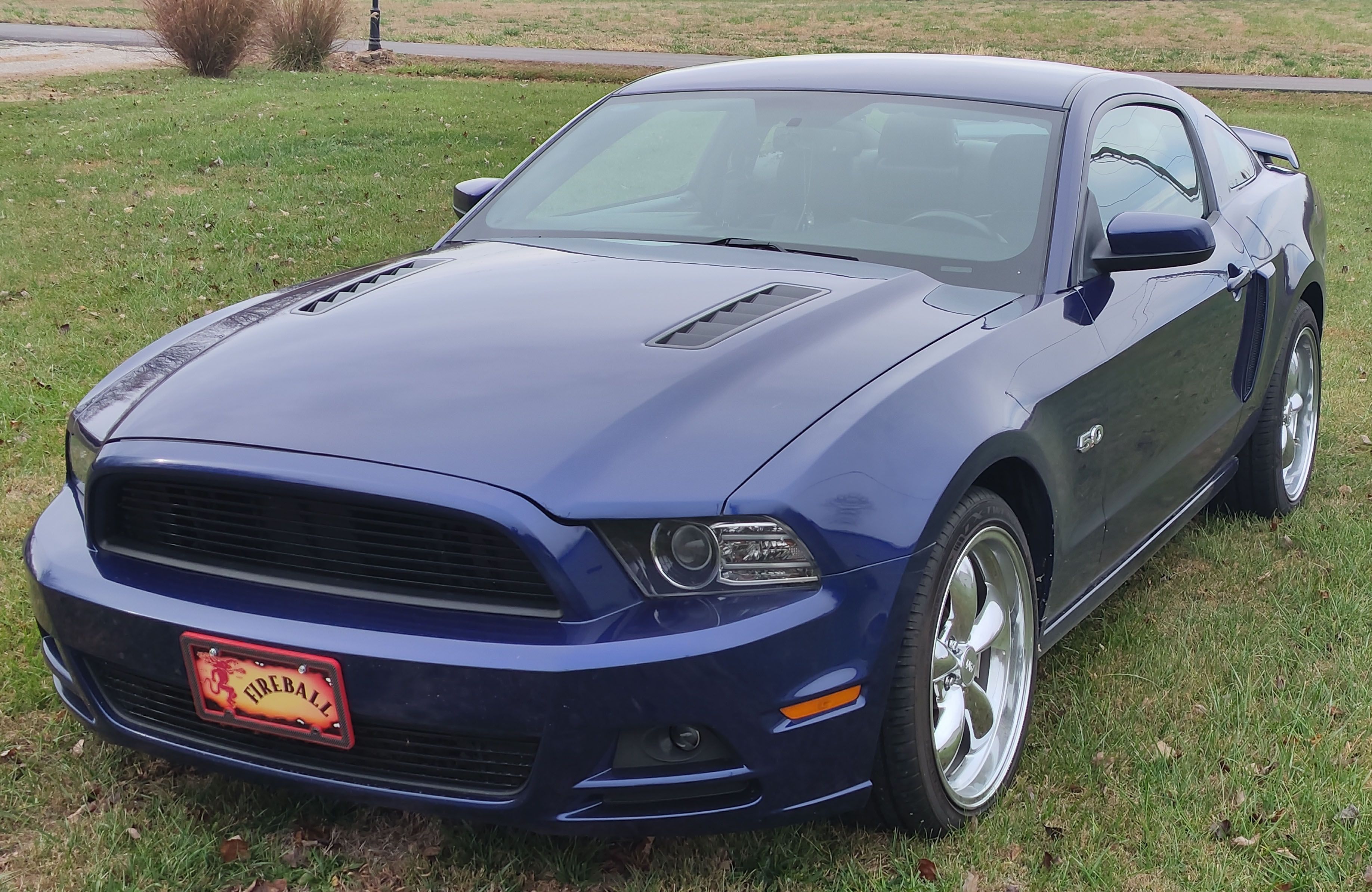 Used 2014 Ford Mustang GT Premium w/ Equipment Group 402A RWD image 1