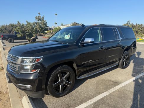 Used 2016 Chevrolet Suburban LTZ RWD image 1