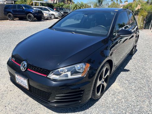 Used 2015 Volkswagen GTI SE FWD image 2