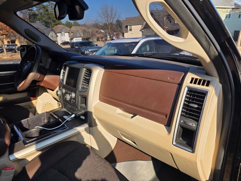 Used 2013 RAM 1500 Big Horn image 14