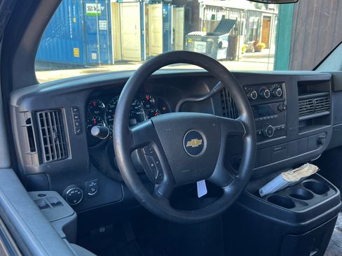 Used 2011 Chevrolet Express 1500 AWD w/ Power Package image 12