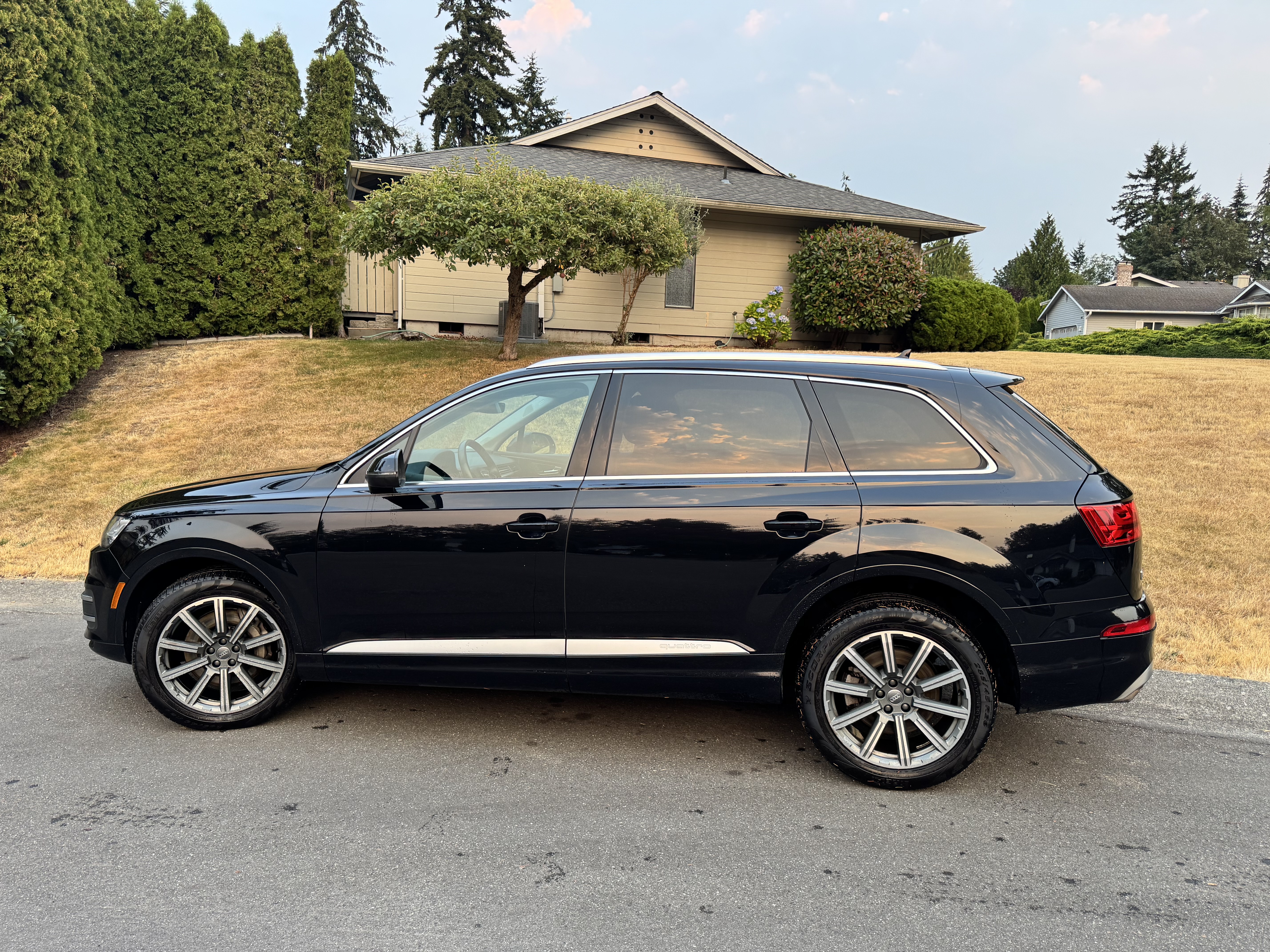 Used 2018 Audi Q7 3.0T Prestige AWD/4WD image 8