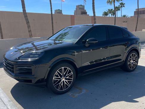 Used 2026 Porsche Cayenne Sport Utility 4D image 1