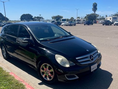 Used 2006 Mercedes-Benz R 350 4MATIC image 4