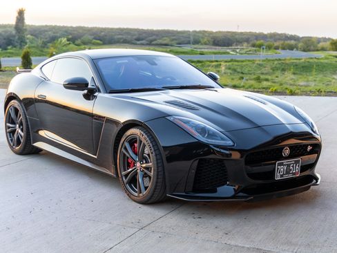 Used 2017 Jaguar F-TYPE SVR AWD/4WD image 12