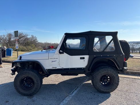 Used 1997 Jeep Wrangler Sport image 5