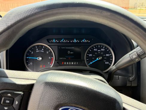 Used 2019 Ford F250 XLT w/ XLT Premium Package image 2