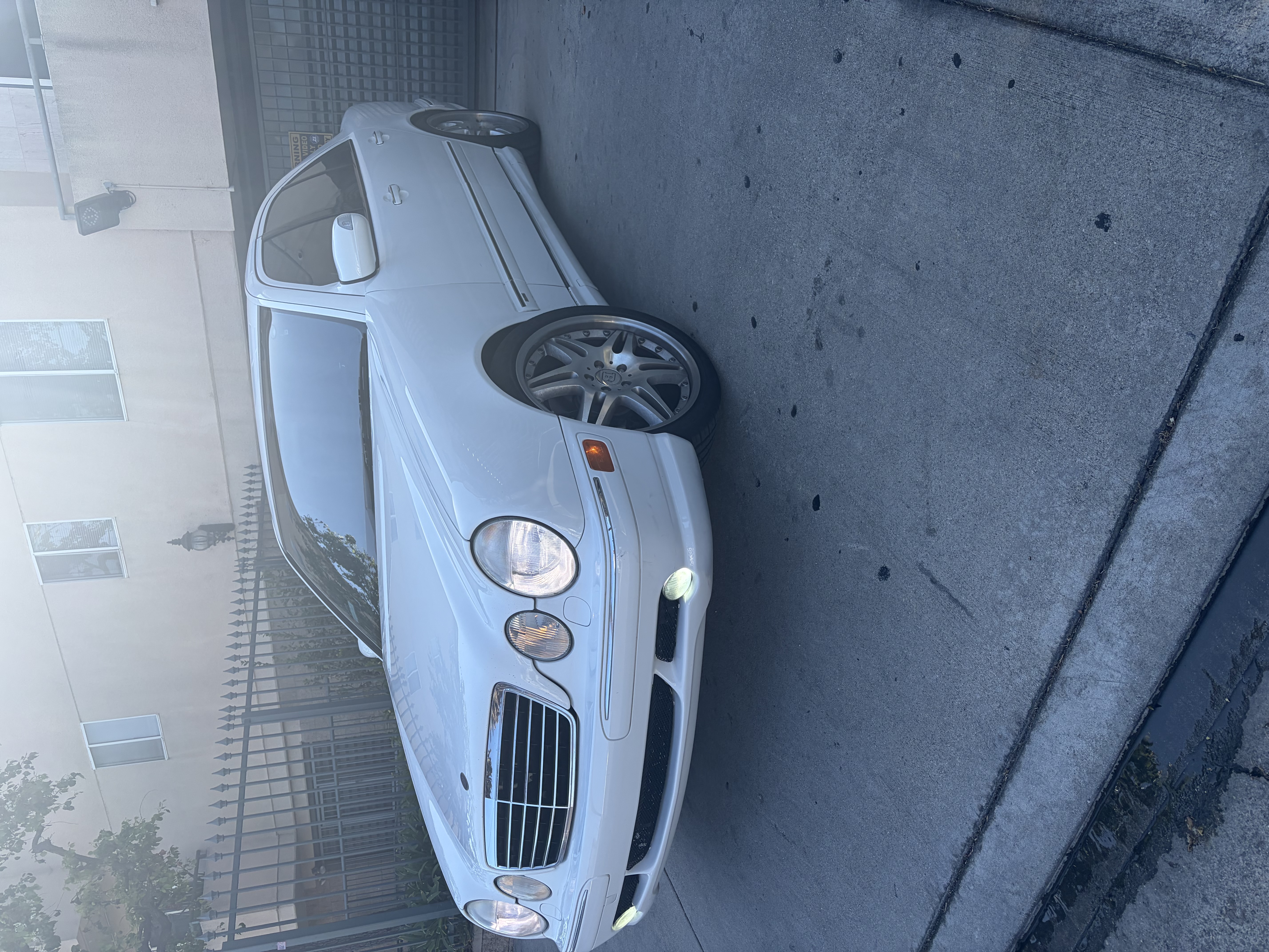 Used 2000 Mercedes-Benz E 55 AMG Sedan image 4