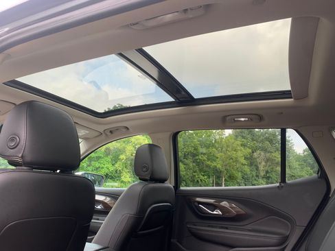 Used 2019 GMC Terrain Denali w/ GMC Pro Grade Package AWD/4WD image 29