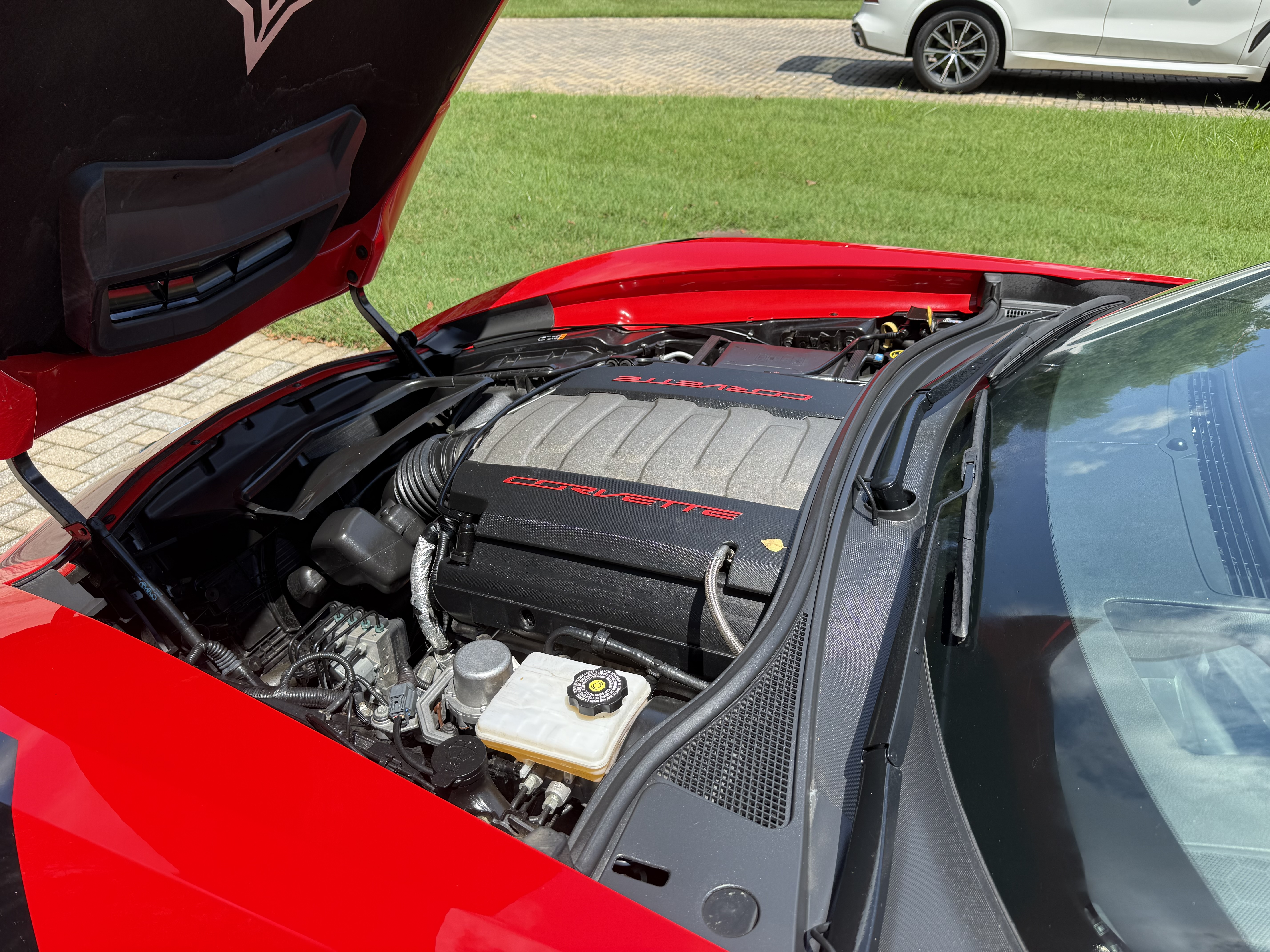 Used 2019 Chevrolet Corvette Grand Sport w/ Z07 Performance Package RWD image 13