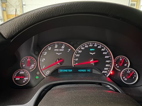 Used 2008 Chevrolet Corvette Coupe w/ Preferred Equipment Group RWD image 12